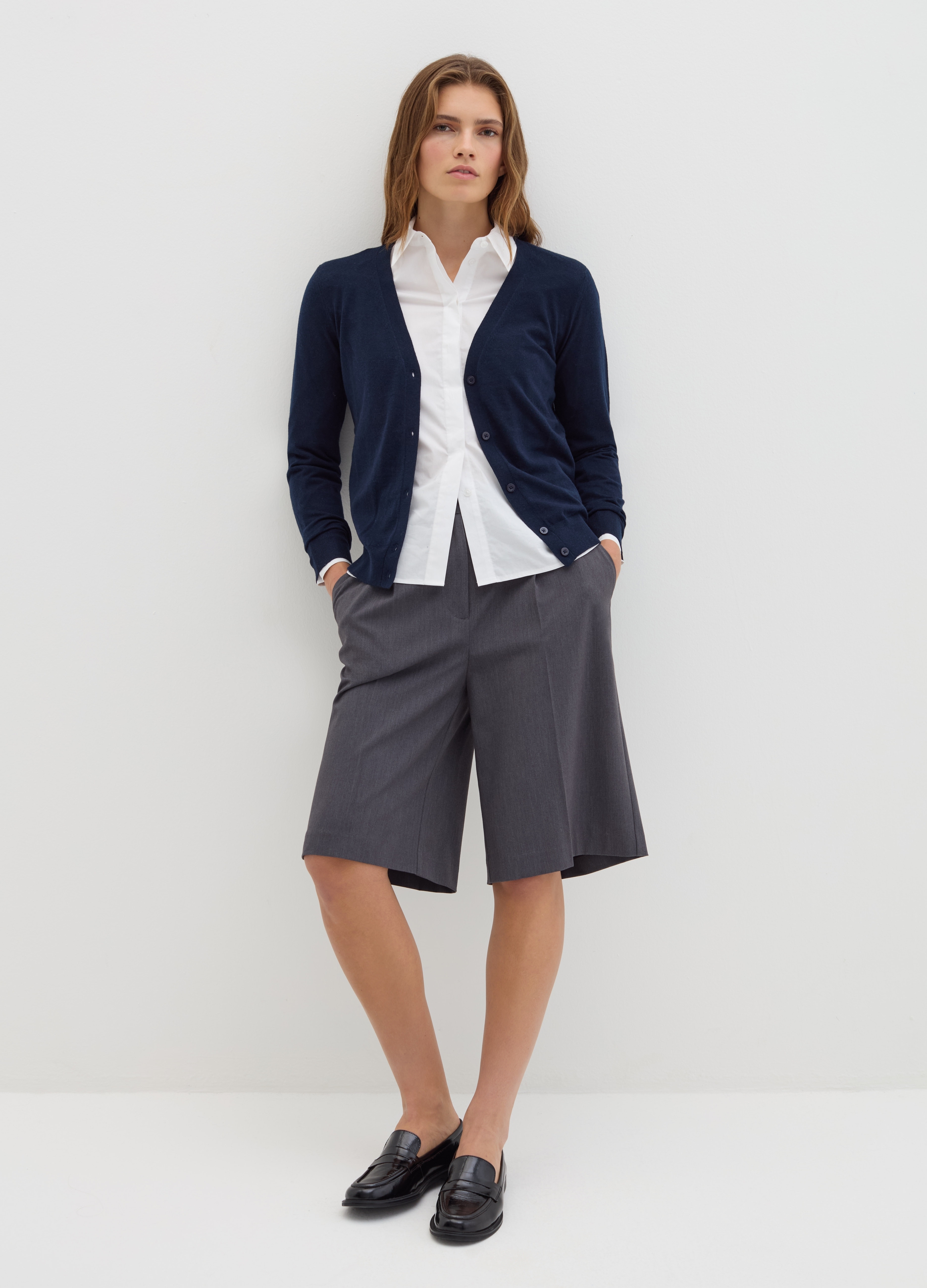 Stefanel - Cardigan in lana e seta con scollo a V, Donna, Blu navy, Taglia XS