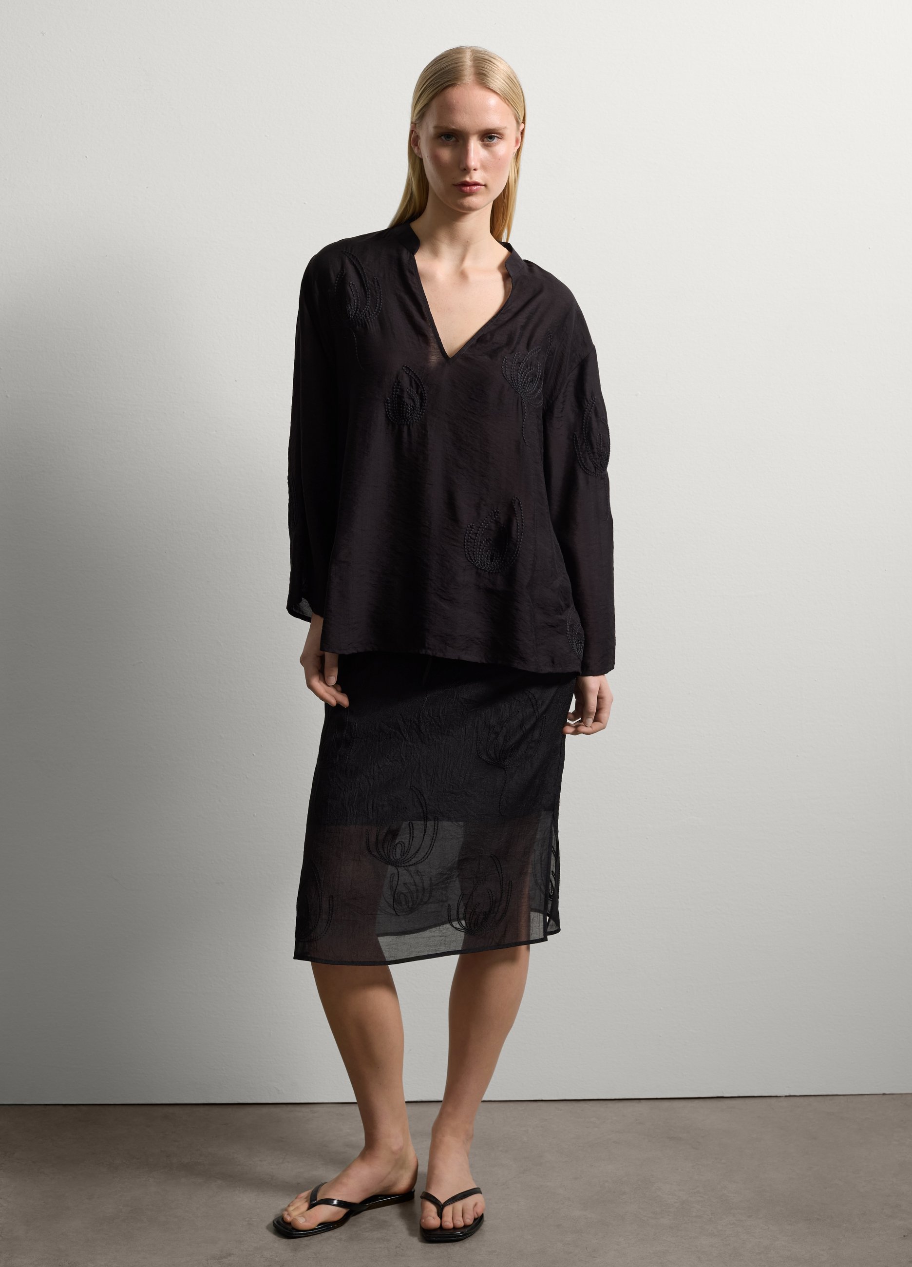 Stefanel - Blusa ampia con ricamo, Donna, Nero, Taglia XS