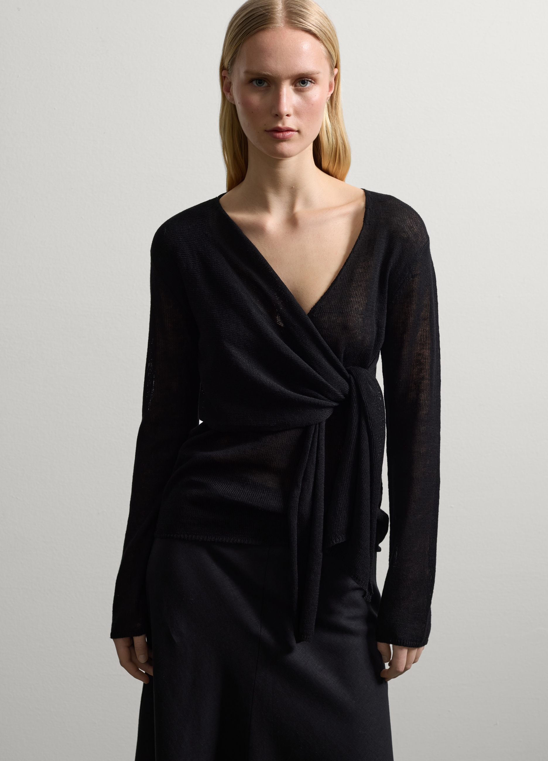 Stefanel - Maglia scollo a V con nodo, Donna, Nero, Taglia XS