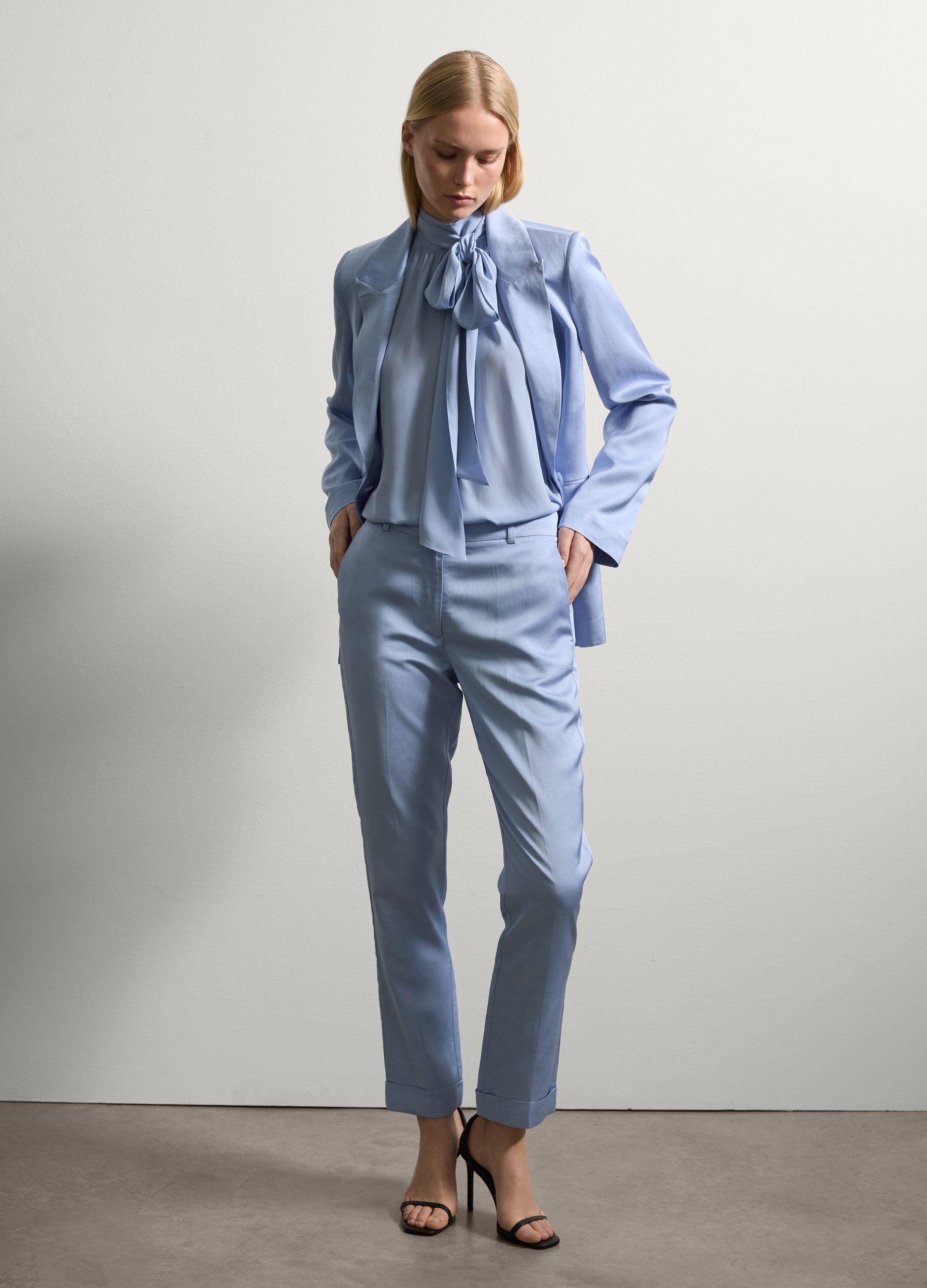 Stefanel - Pantalone a sigaretta in satin, Donna, Blu chiaro, Taglia 40