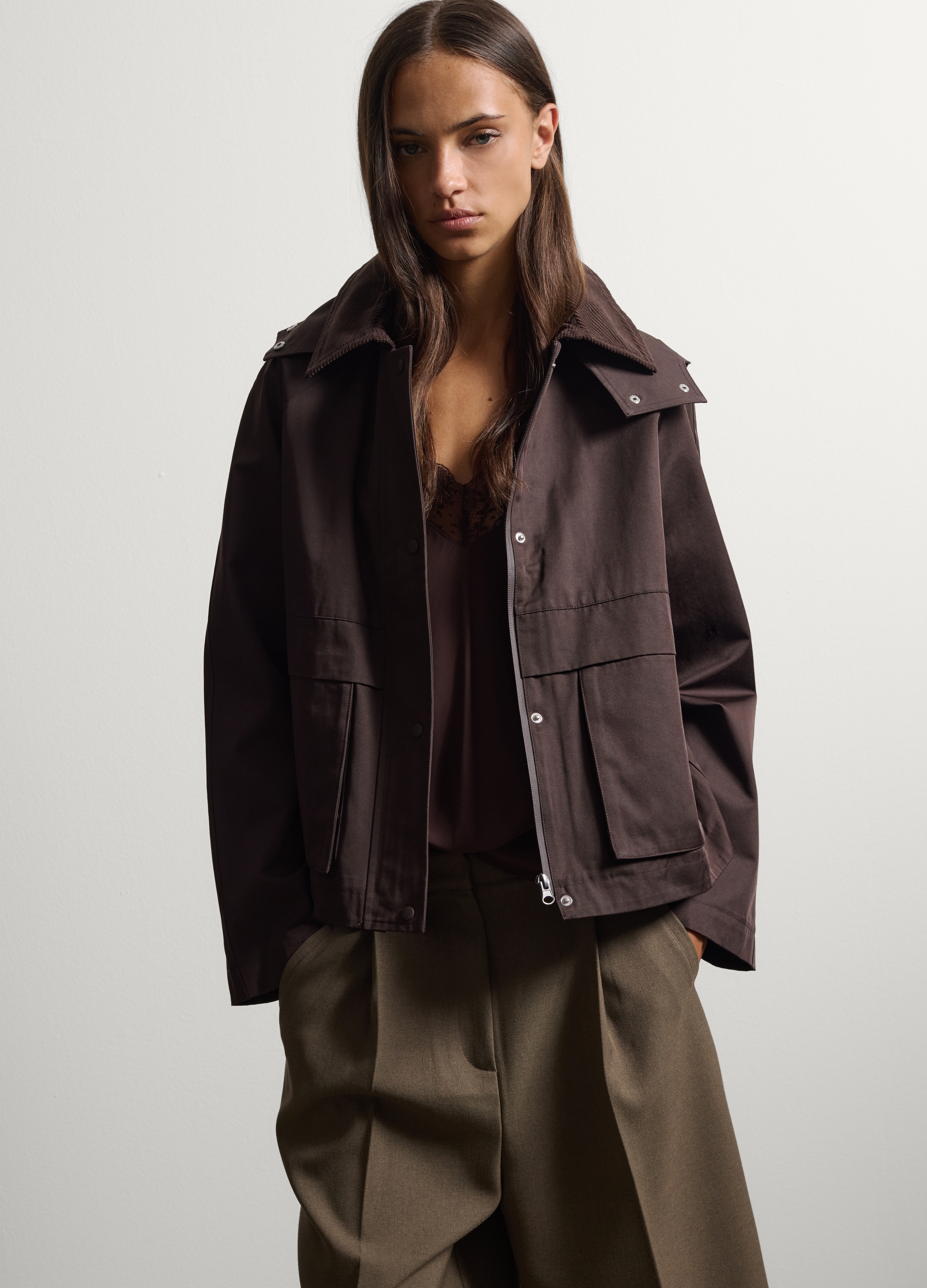Stefanel - Braune Jacke aus Baumwollmischung mit Reißverschluss und Cordkragen, Regular Fit, Damen, Dunkelbraun