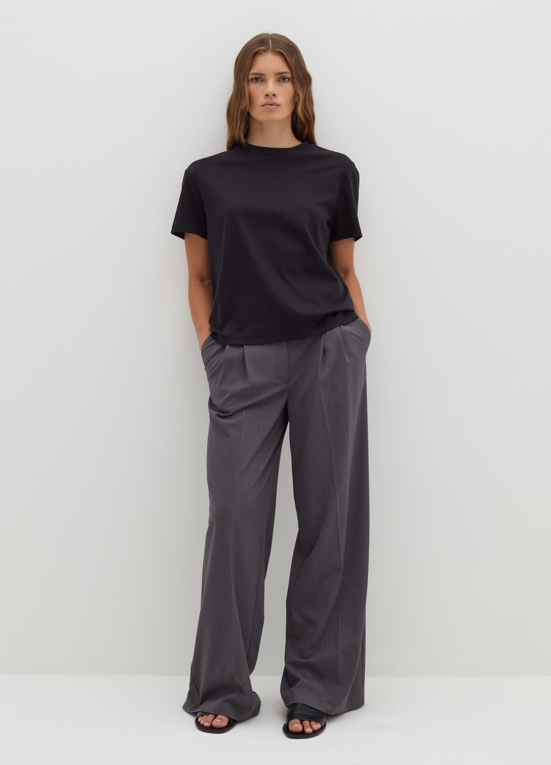 Stefanel - T-shirt in jersey con scollo rotondo, Donna, Nero, Taglia XS