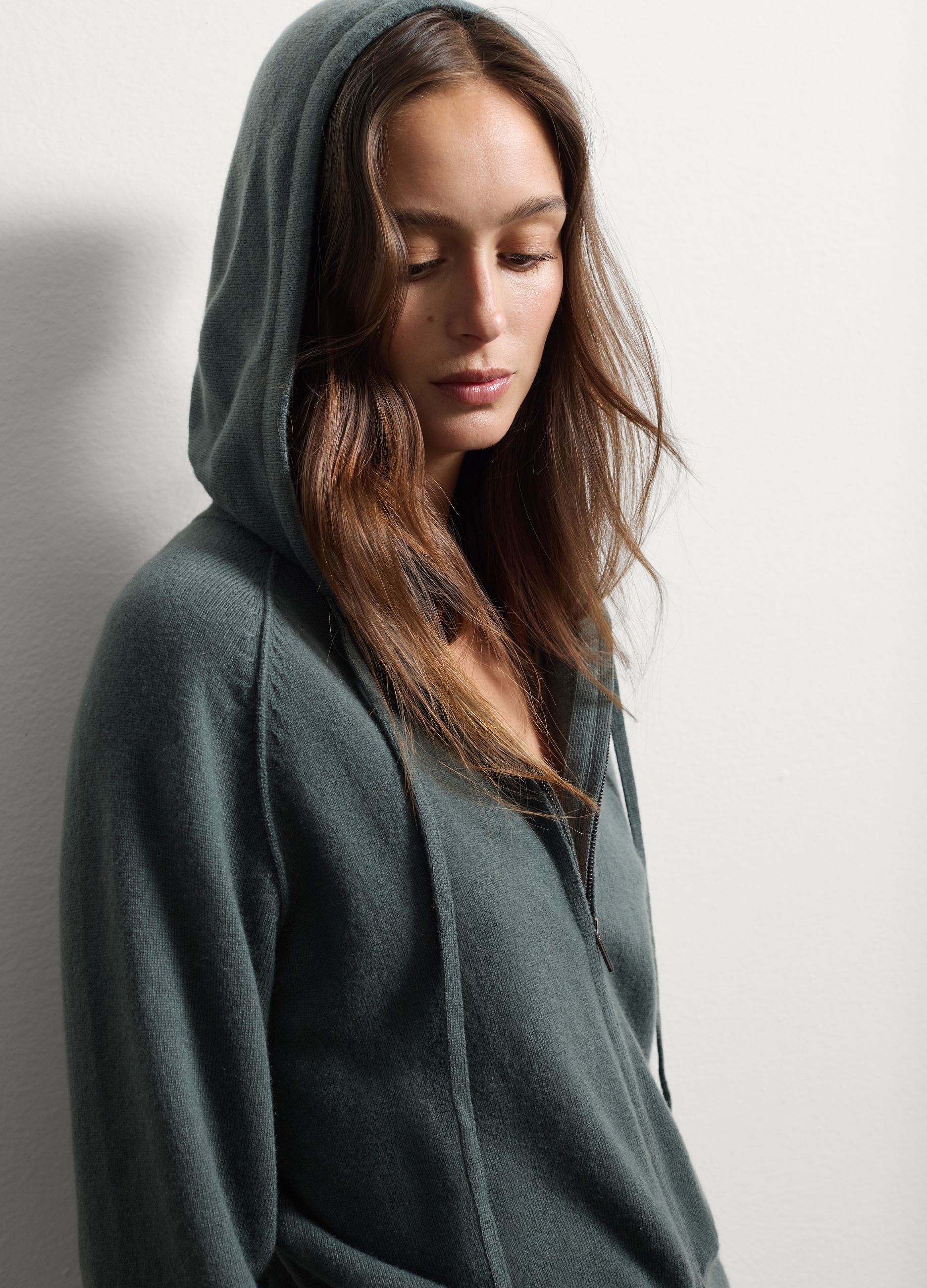 Stefanel - Cardigan in lana e cashmere con zip e cappuccio, Donna, Verde scuro, Taglia XS