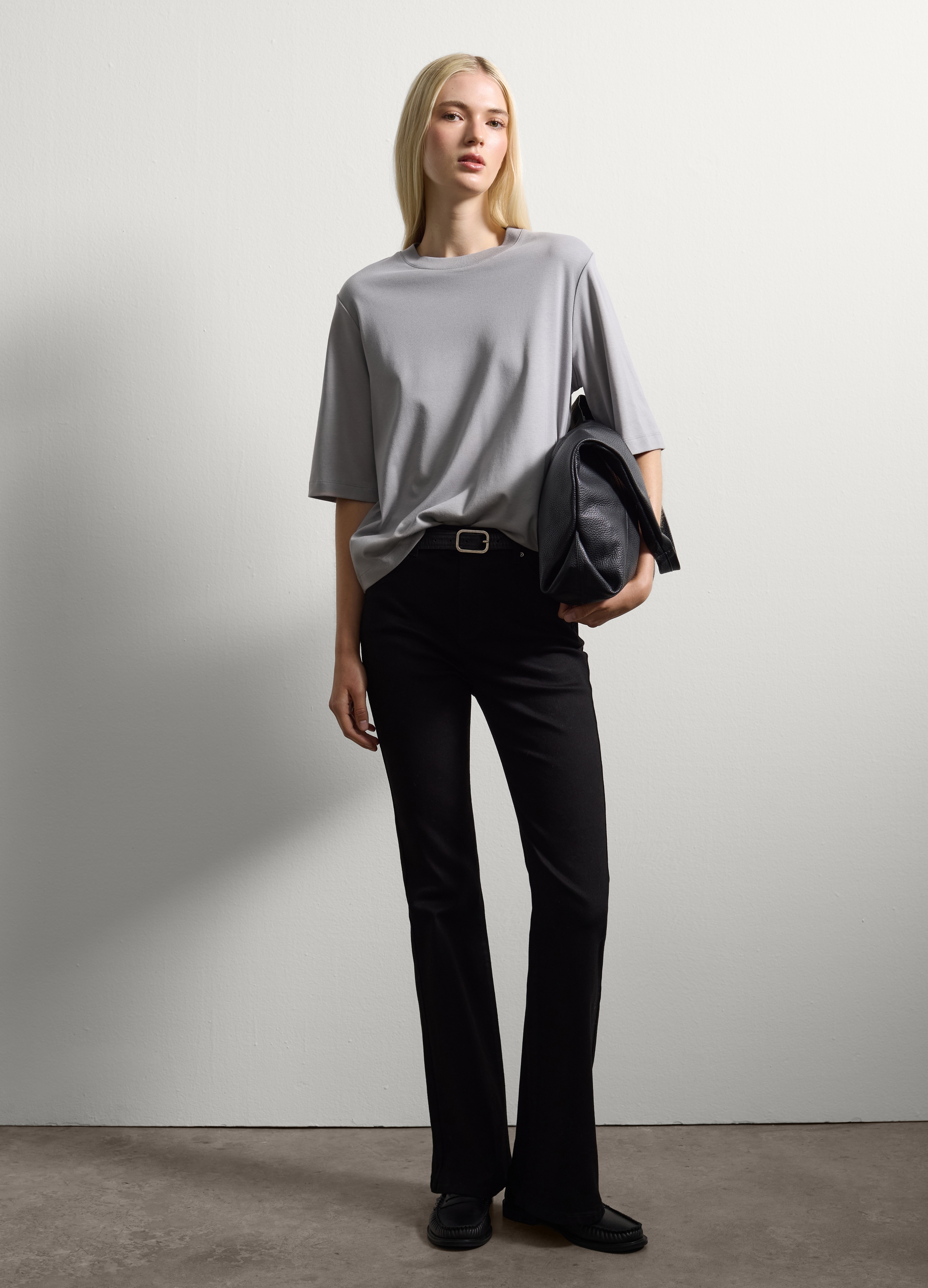 Stefanel - Jeans in cotone elasticizzato nero bootcut, Donna, Nero canna di fucile, Taglia 40