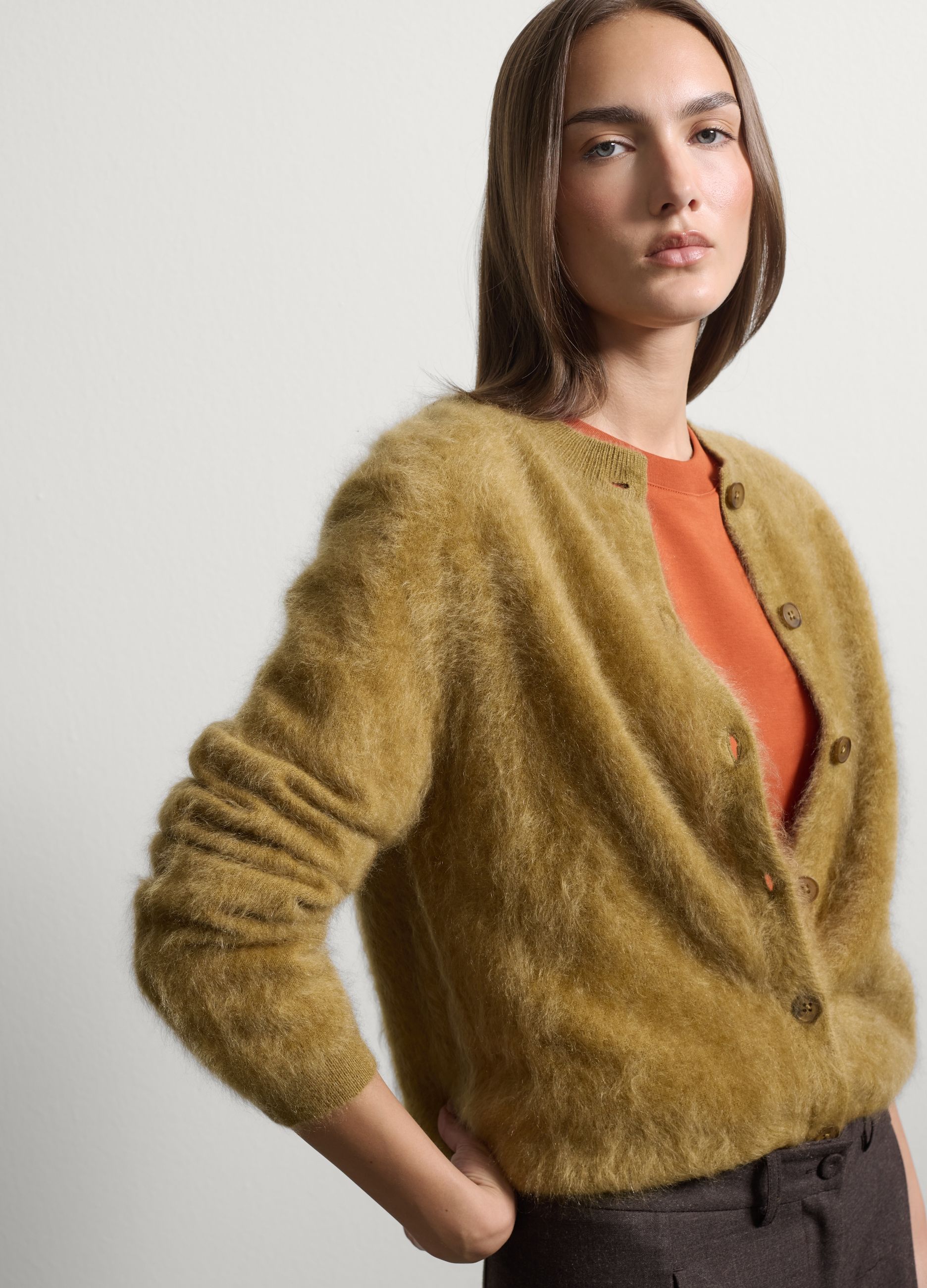 Stefanel - Grüner Cardigan aus reinem Kaschmir mit Rundhalsausschnitt, Regular Fit, Damen, Olivgrün