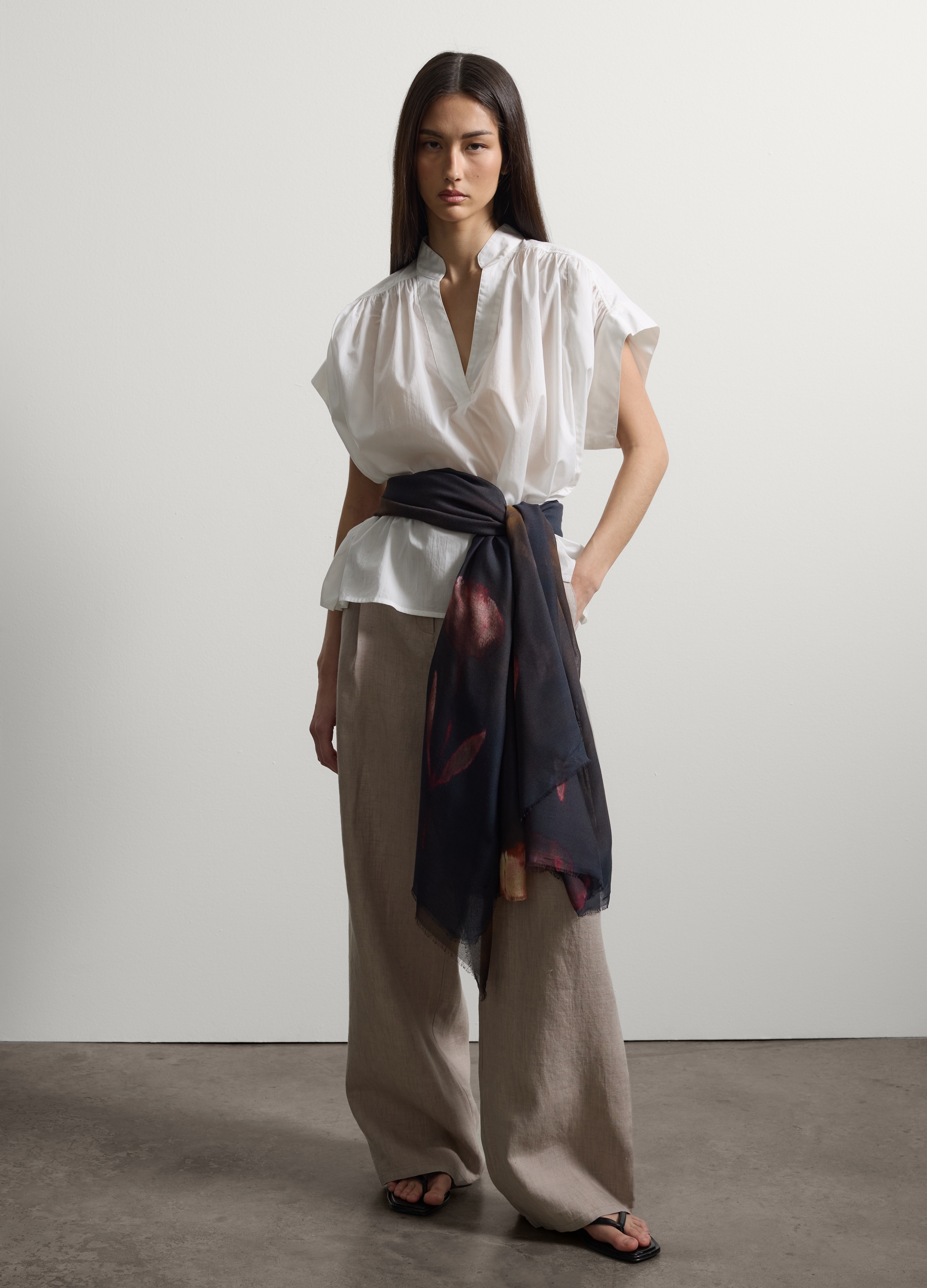 Stefanel - Pantaloni beige in puro lino regular fit, Donna, Beige, Taglia 42