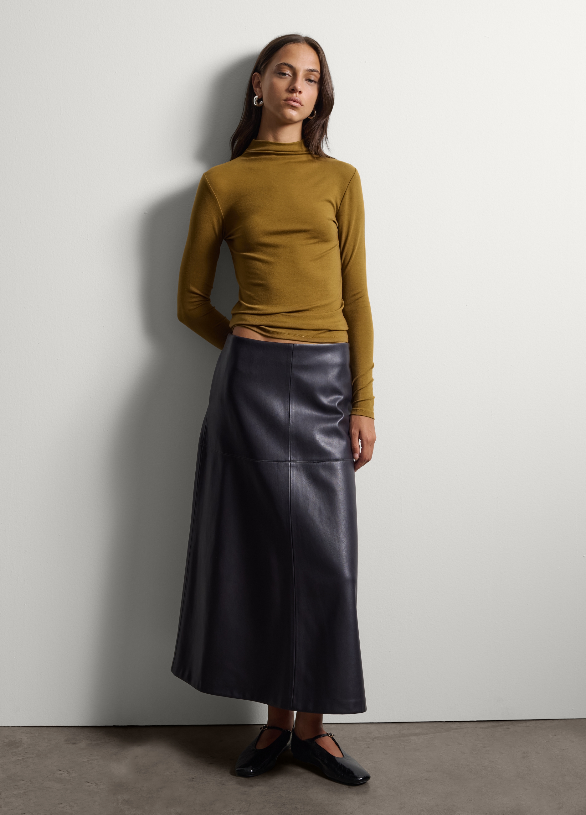 Stefanel - T-shirt verde in lyocell e lana elasticizzata girocollo regular fit, Donna, Verde oliva, Taglia XL