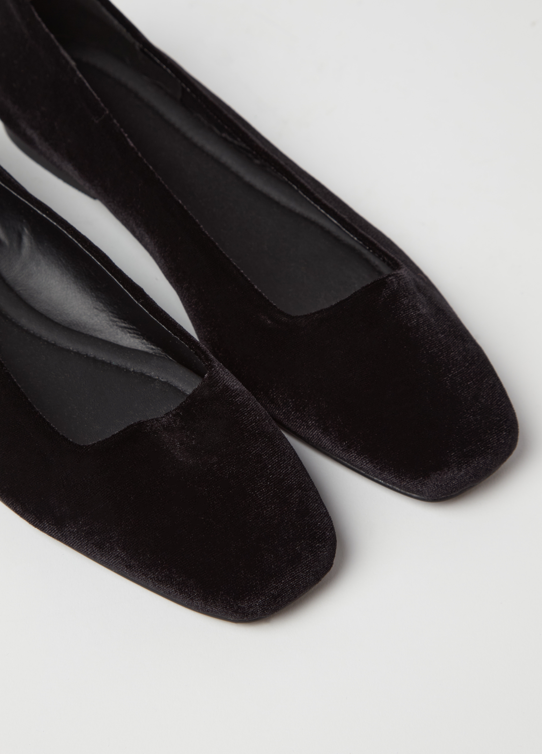 Stefanel - Ballerina in velluto con cinturino in strass, Donna, Nero, Taglia 38